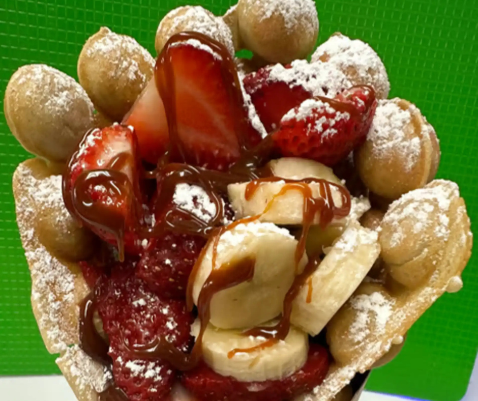 Bubble Waffle - Hong Kong style bubble waffle with toppings